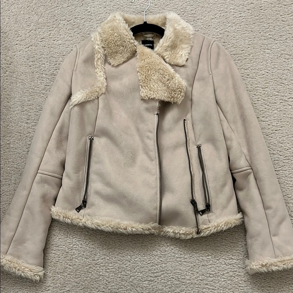 Cream Teddy Jacket with Plush Lining and Moto Style